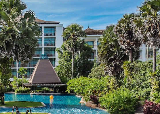 Naithonburi Beach Resort - SHA Extra Plus 1