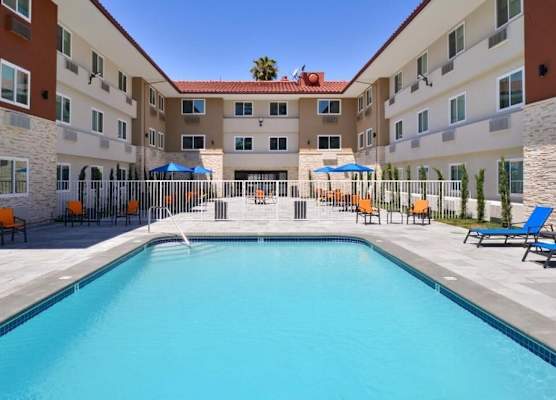 Holiday Inn Express SANTA ROSA NORTH by IHG 1
