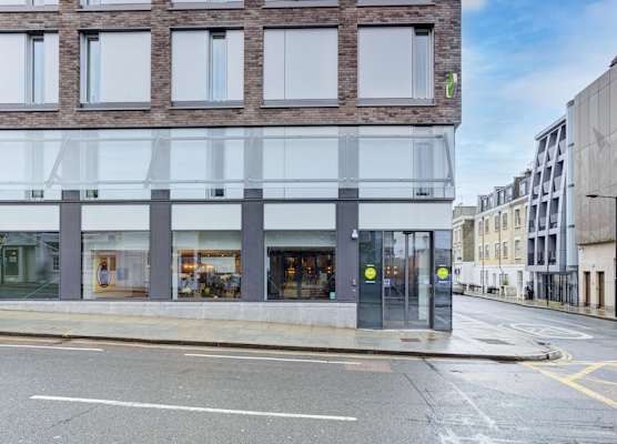 hub by Premier Inn London Earl's Court (West Brompton) 1