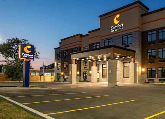 Comfort Inn and Suites 1