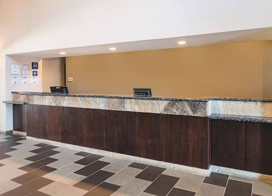 La Quinta by Wyndham Glen Rose 1