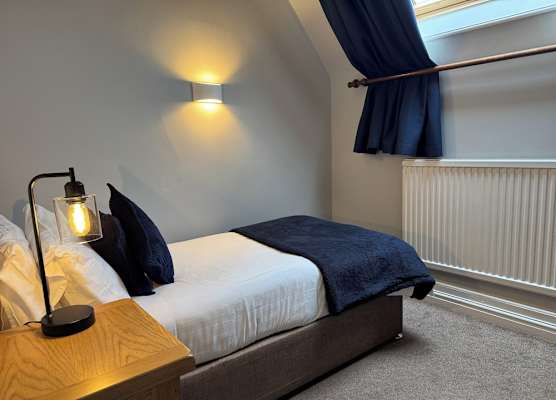 Oaklands Hotel 1