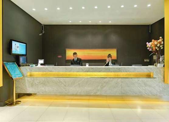 Jinjiang Inn (Shanghai People's Square East Huaihai Road) 1