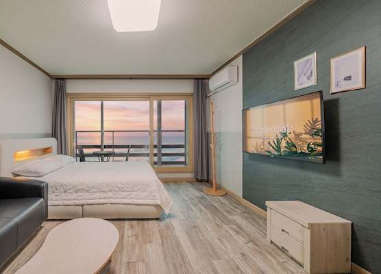 Sokcho Bird Island Pension 1