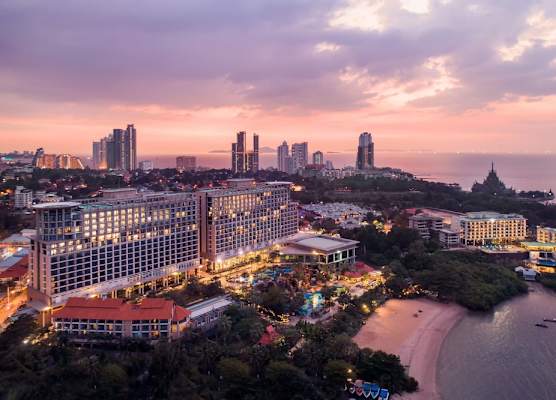 The Zign Hotel 1