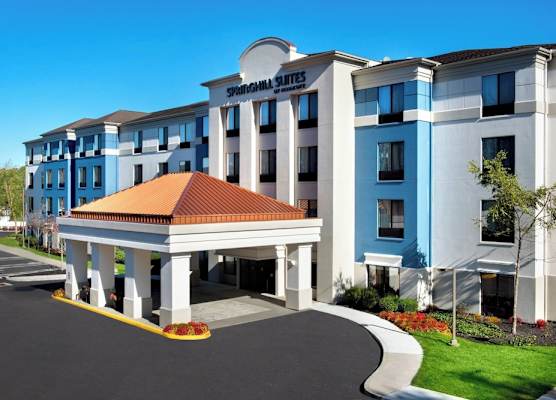SpringHill Suites Danbury 1