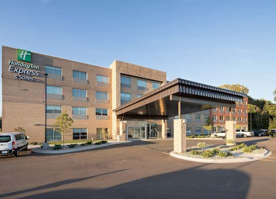 Holiday Inn Express & Suites KALAMAZOO WEST by IHG 1