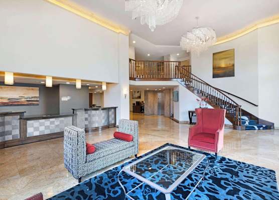 Best Western Plus Newport Mesa Inn 1