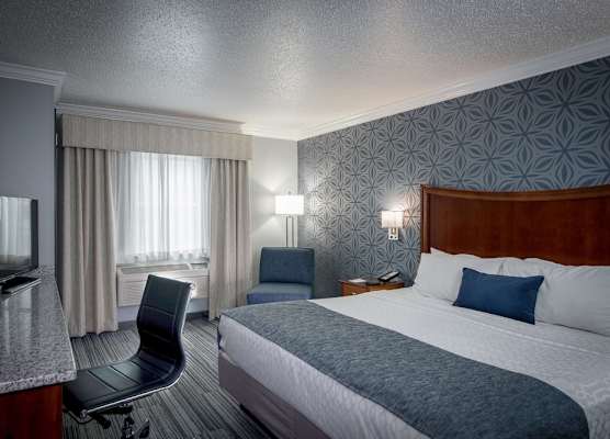 Best Western PLUS Franklin Square Inn 1