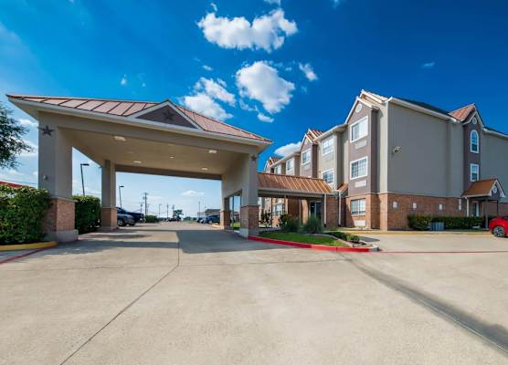 Quality Inn & Suites North Mesquite I-30 1