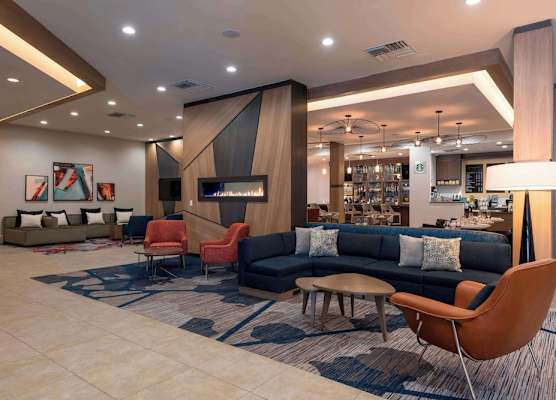The Center Hotel Grand Rapids Airport 1