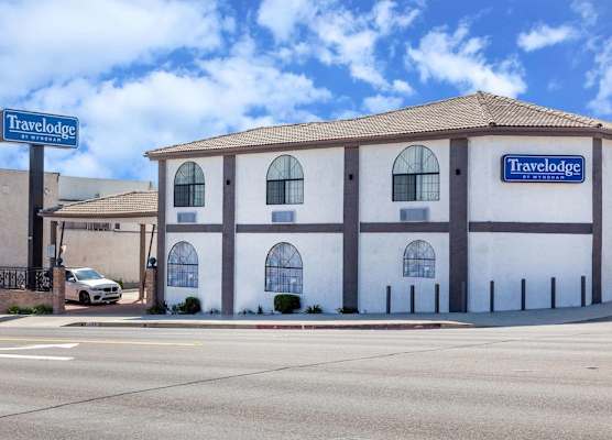 Travelodge by Wyndham Harbor City 1