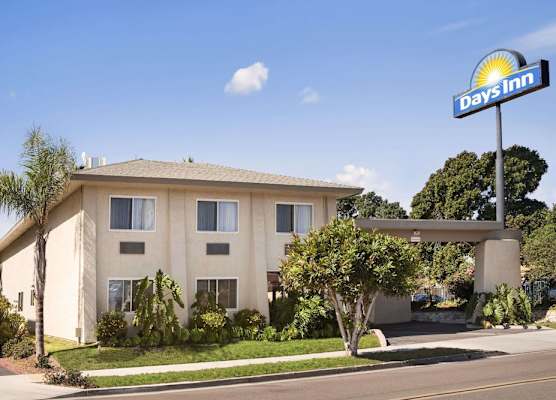Days Inn by Wyndham Oceanside 1