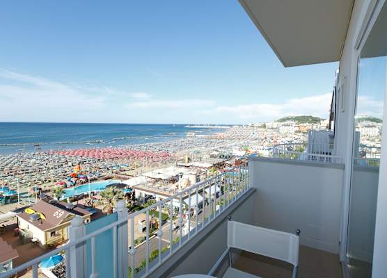 Luxor Beach Boutique Hotel Cattolica 1