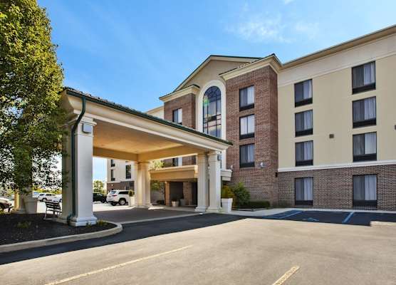 Holiday Inn Express & Suites FORT WAYNE by IHG 1