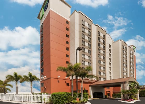 Holiday Inn Express & Suites NEAREST UNIVERSAL ORLANDO by IHG 1
