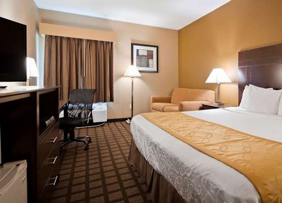 Best Western Plaza Hotel Saugatuck 1