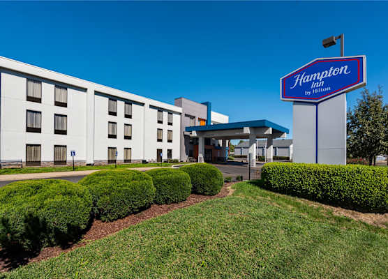 Hampton Inn Owensboro South 1