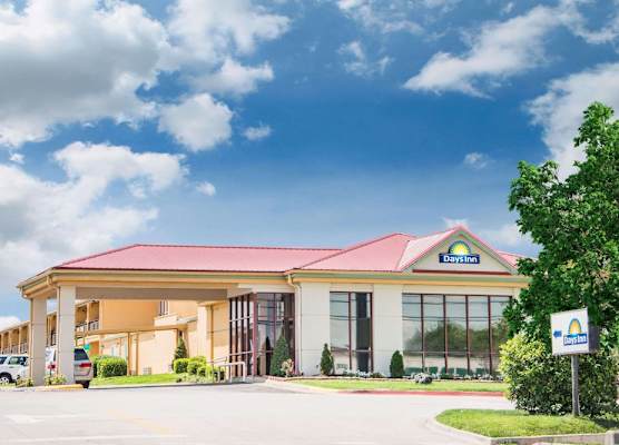 Days Inn by Wyndham Joplin 1