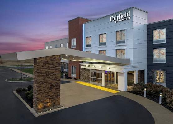 Fairfield Inn & Suites by Marriott Jeffersonville I-71 1
