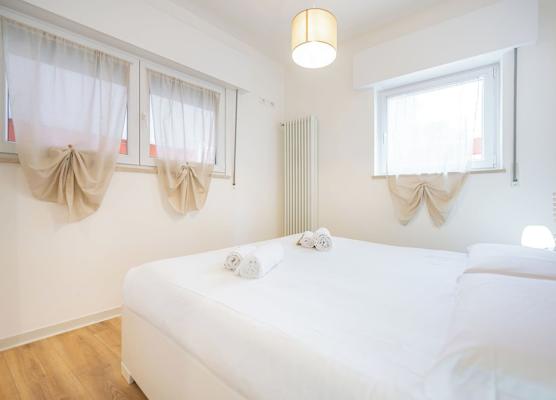 Debora's Flat 1
