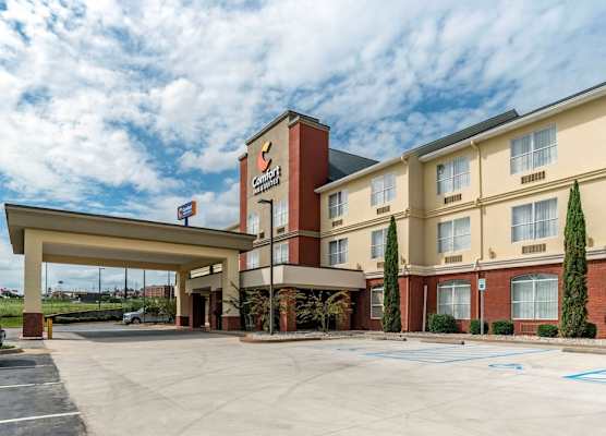 Comfort Inn & Suites Millbrook-Prattville 1