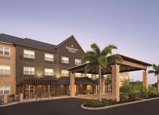 Country Inn & Suites by Radisson, Bradenton-Lakewood-Ranch, FL 1