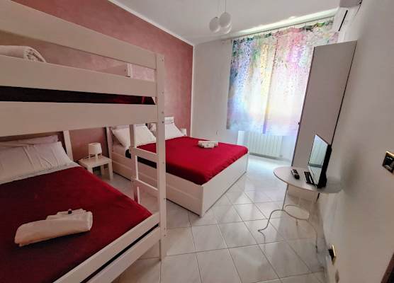 Rhome Sweet Rhome 1