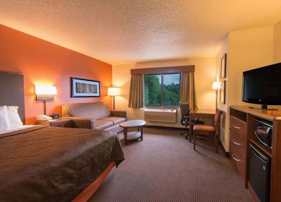 AmericInn by Wyndham Minocqua 1