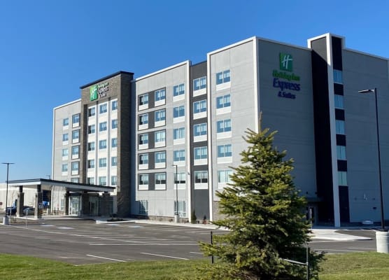 Holiday Inn Express & Suites AURORA by IHG 1