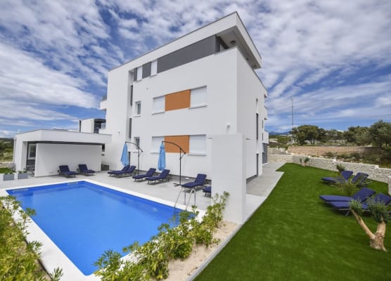 Pool Apartments & Rooms Mare 1
