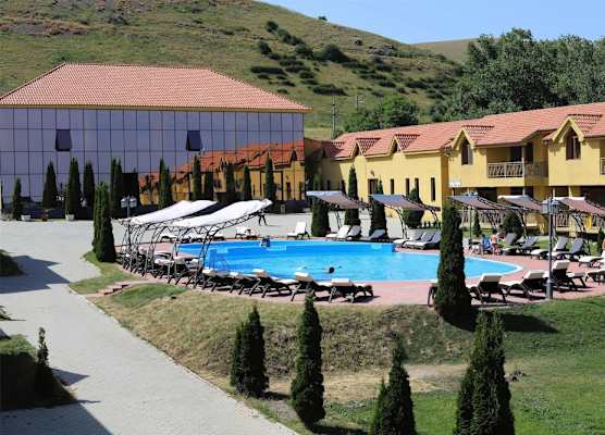 Best Western Bohemian Resort 1