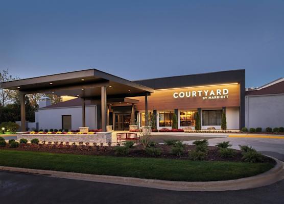 Courtyard Chicago Oakbrook Terrace 1