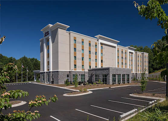 Hampton Inn & Suites-Asheville Biltmore Village, NC 1