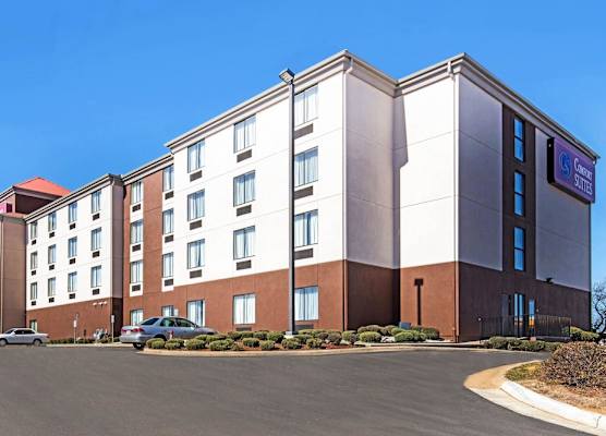 Comfort Suites Tuscaloosa near University 1
