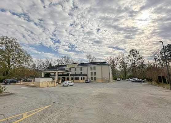 OYO Hotel Rome West GA 1