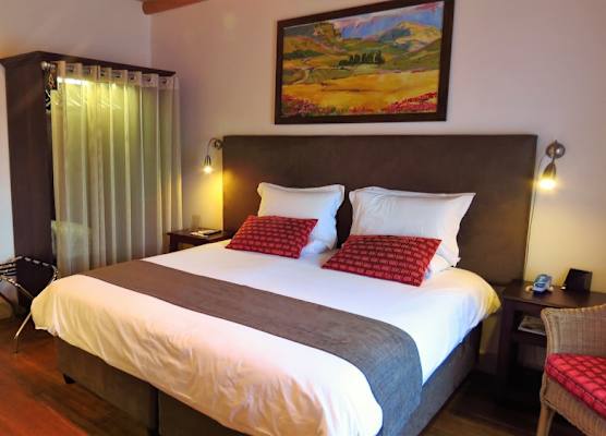 Oakhurst Hotel 1