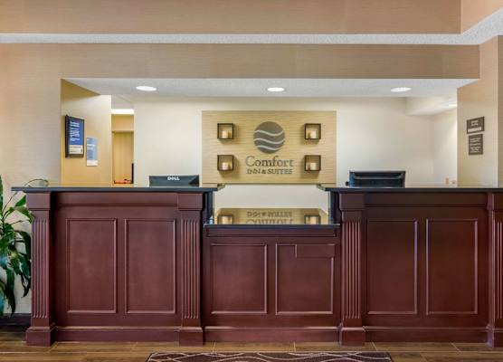 Comfort Inn & Suites LaGrange East 1