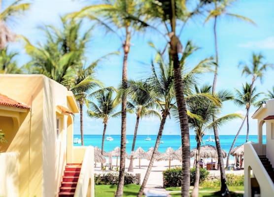 Los Corales Beach Village 1