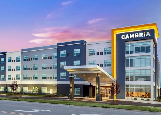 Holiday Inn Express Bettendorf - Davenport NE by IHG 1