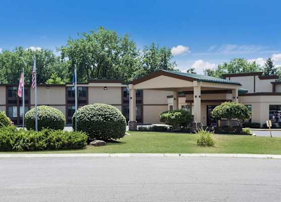 Quality Inn Albany Colonie 1