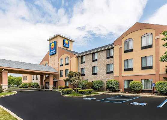 Comfort Inn & Suites Mishawaka-South Bend 1