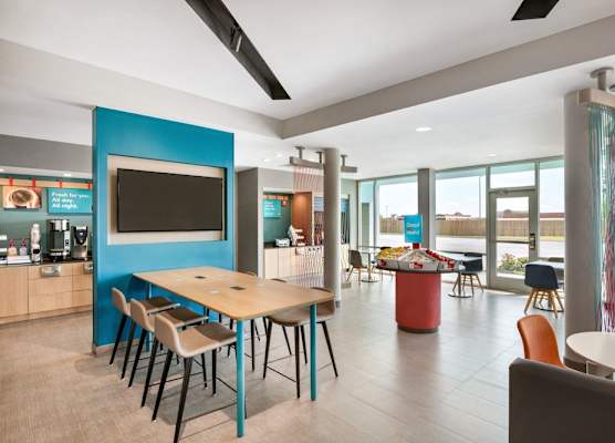 avid hotels - Lancaster by IHG 1
