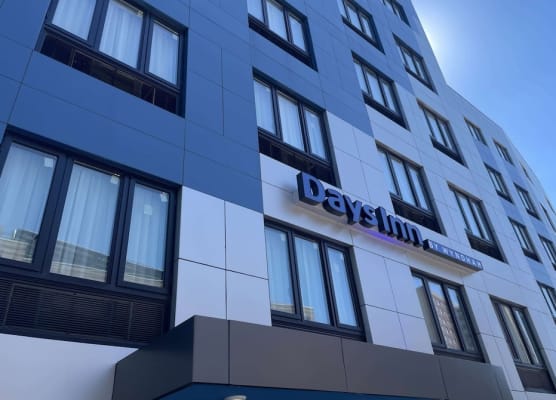 Days Inn by Wyndham Bronx NYC 1