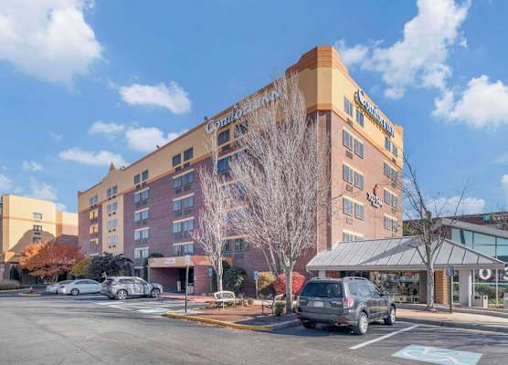 Comfort Inn University Center 1