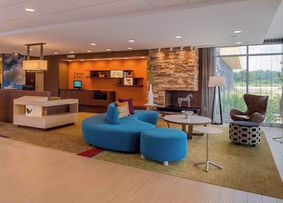Fairfield Inn & Suites by Marriott Huntington 1