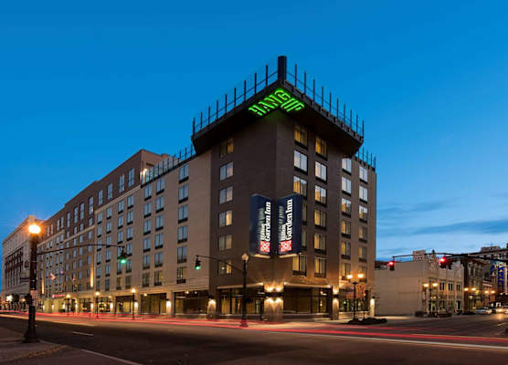 Hilton Garden Inn Louisville Downtown 1