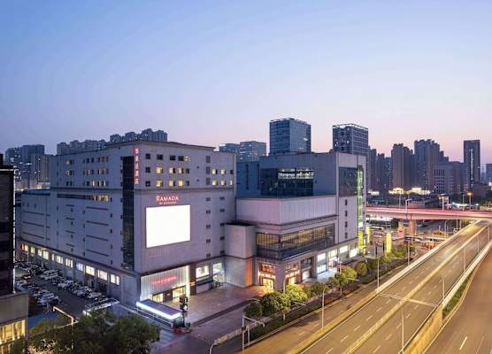 Ramada by Wyndham Wuhan Wangjiawan 1
