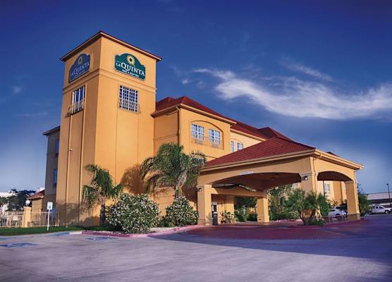 La Quinta by Wyndham Alice 1