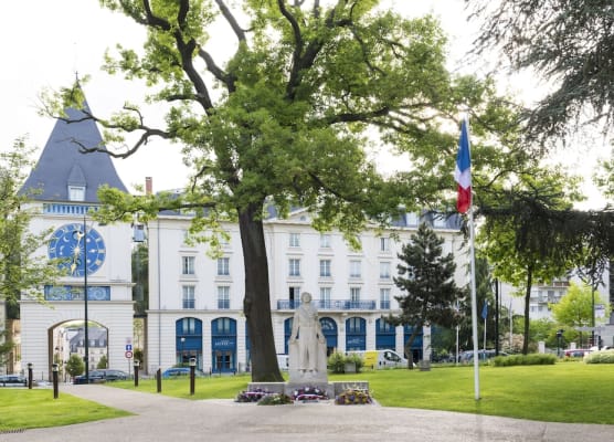 Le Plessis Grand Hotel 1